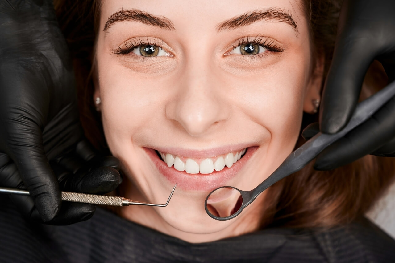 Rehabilitación Oral Completa: Recupera Función, Estética y Confianza