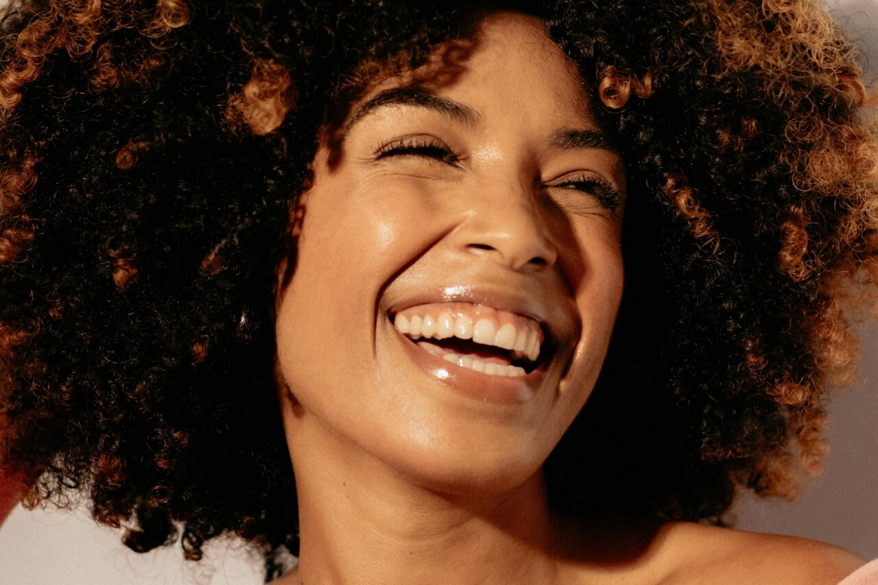 Sonrisa Gingival: Causas, Tratamientos y Cómo Lograr una Estética Dental Más Armónica